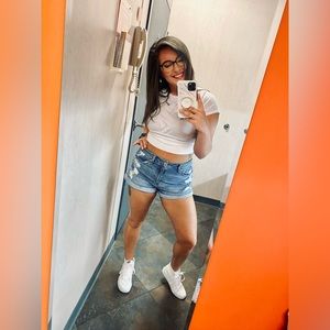 Meet your Posher, Carrissa